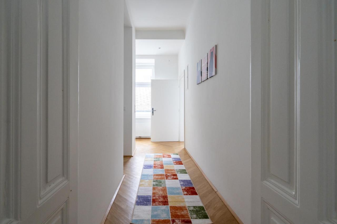 Central Two Bedroom Apartment Viena Exterior foto